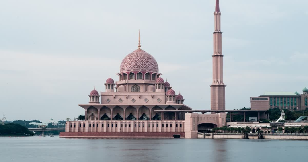Malaysia Muslim Travel Guide